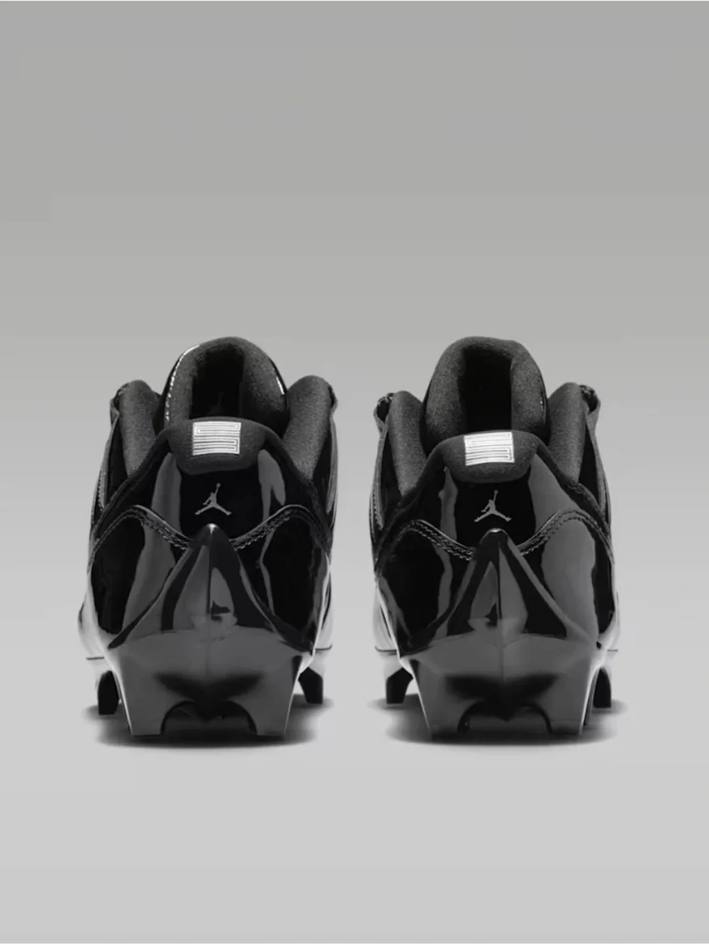 Men's Black Low-Top Football Cleats